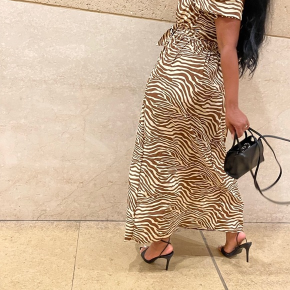 Brown zebra maxi with splits - Picture 3 of 6
